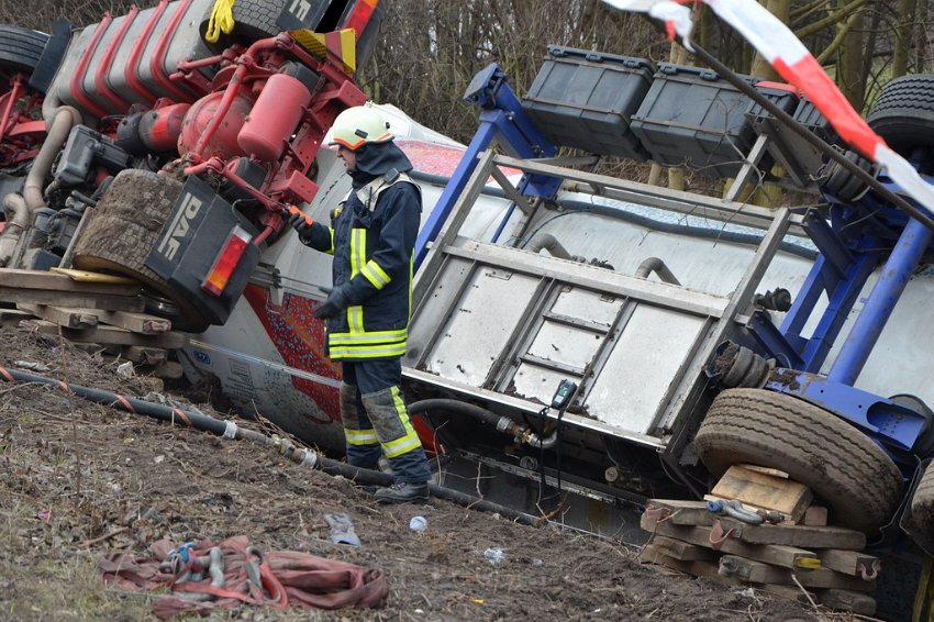 VU A4 Rich Olpe kurz hinter AK Koeln West P411.JPG